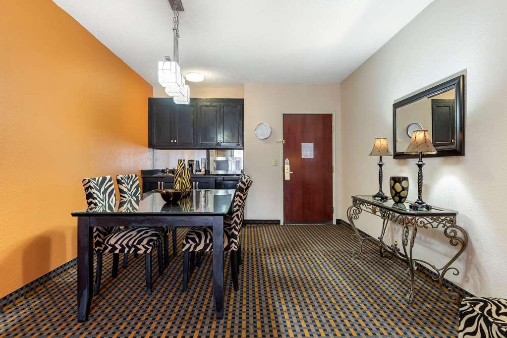 Comfort & East Hotel 2*