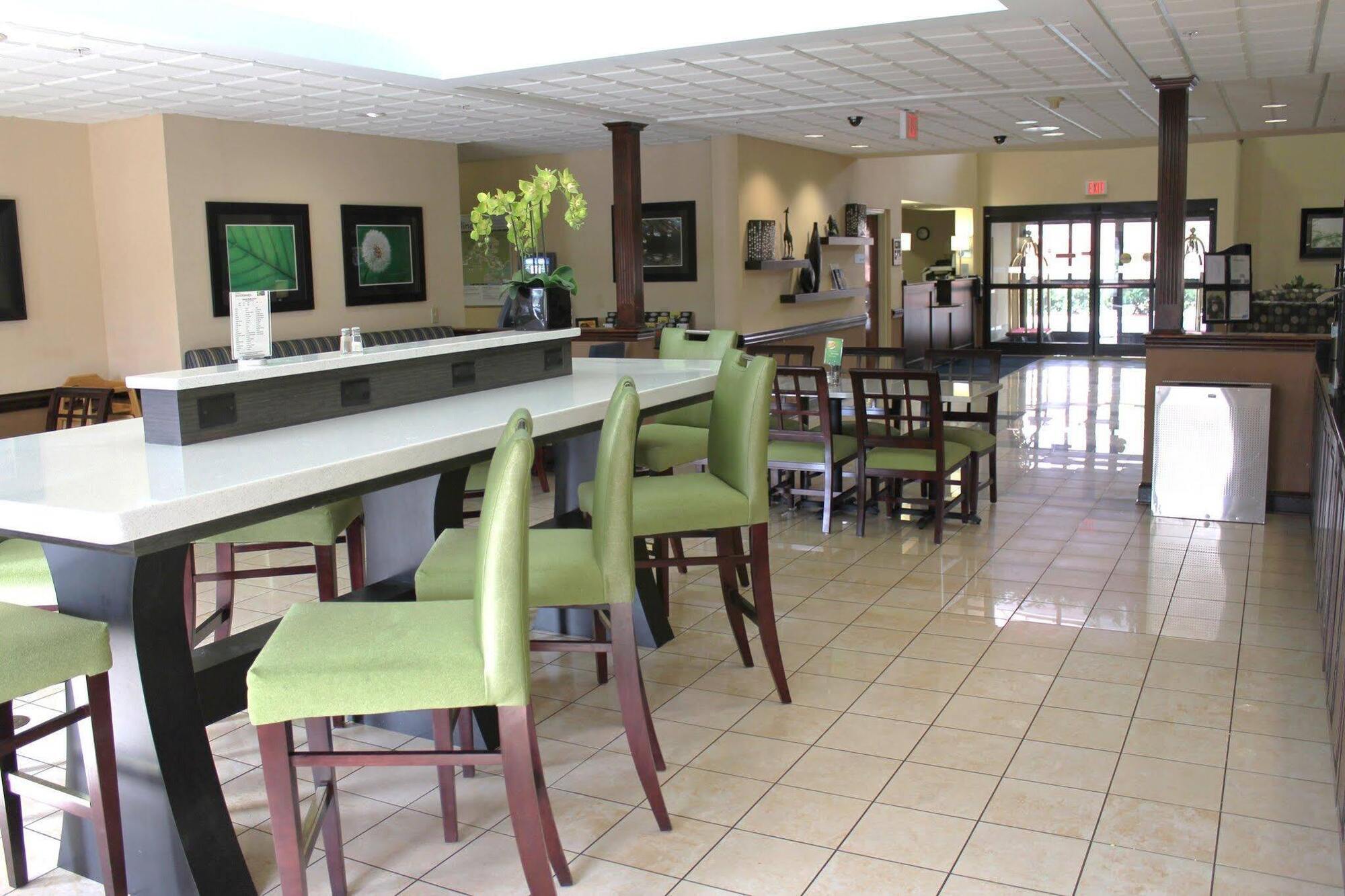 Comfort & East Hotel